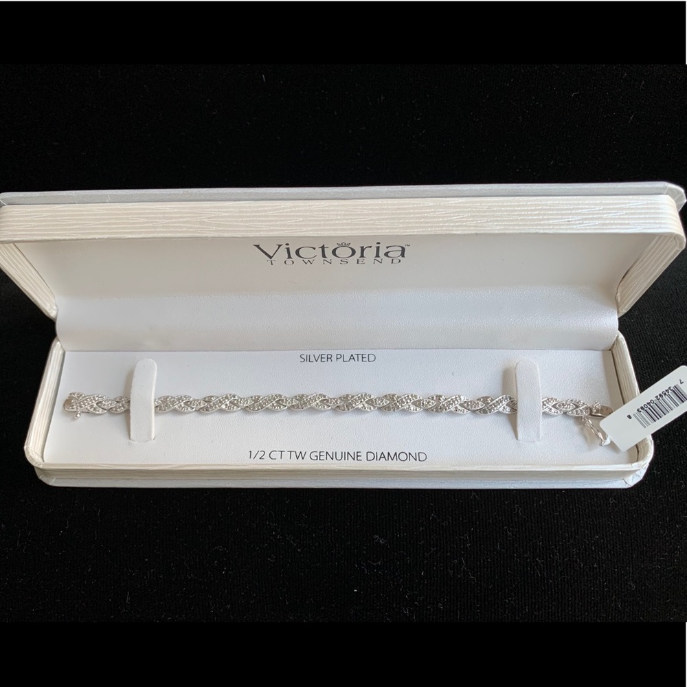 NWT Victoria Townsend silver plated bracelet